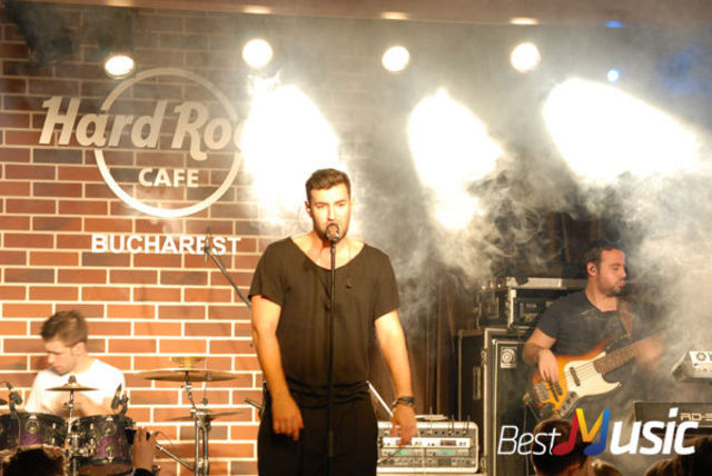 Poze Smiley in Hard Rock cafe