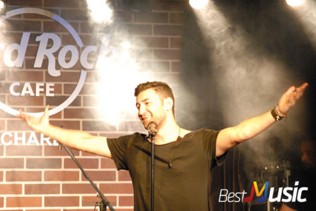 Poze Smiley in Hard Rock cafe
