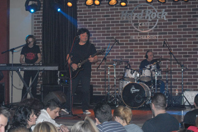 Poze Compact Hard Rock Cafe