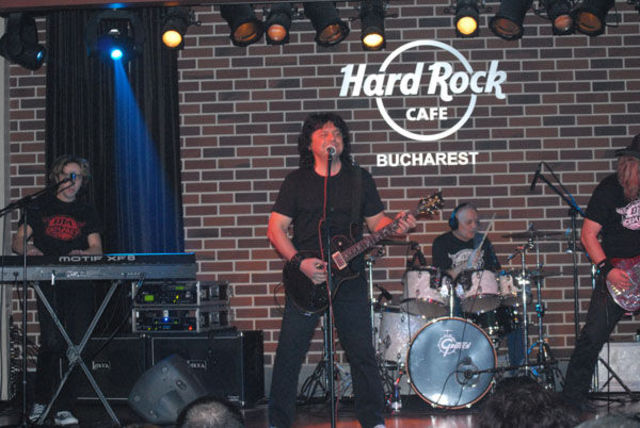 Poze Compact Hard Rock Cafe