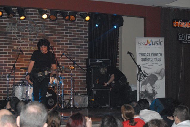 Poze Compact Hard Rock Cafe