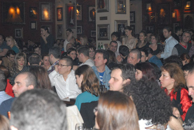 Poze Compact Hard Rock Cafe