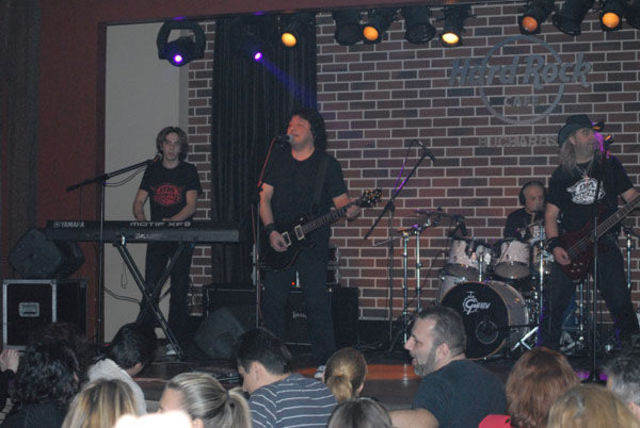 Poze Compact Hard Rock Cafe