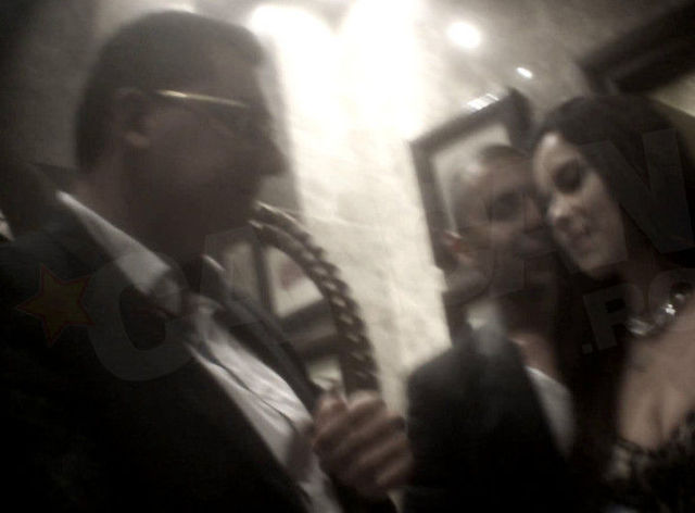 Inna, surprinsa in toaleta cu un barbat