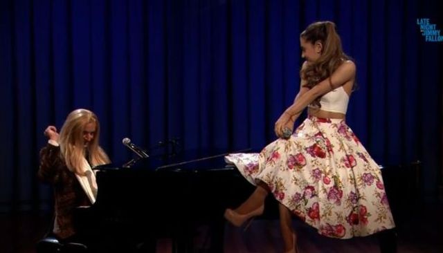 Jimmy Fallon si Ariana Grande: hituri rap in versiunea Broadway (video)