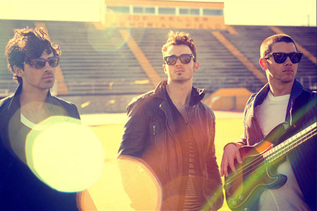Jonas Brothers s-au despartit