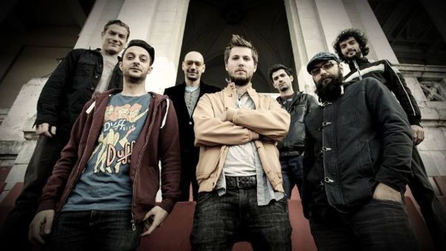 Download Les Elephants Bizarres cu Deliric - In Culori