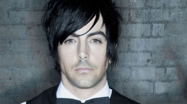 Solistul Lostprophets a recunoscut ca este pedofil