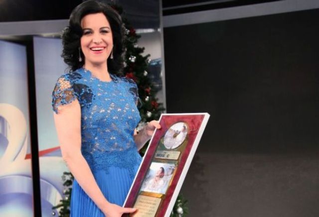 Angela Gheorghiu a primit Discul de Aur pentru albumul O, ce veste minunata!