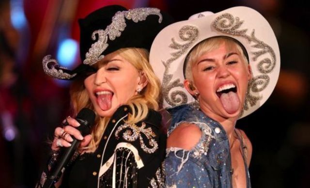 Miley Cyrus a cantat la MTV Unplugged (setlist / video)