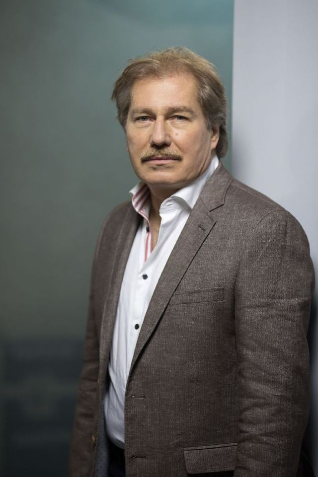 Holograf si Antonia