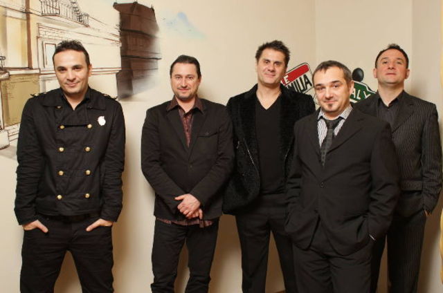 directia 5 a lansat piesa De Ce Iubim. Vino sa o asculti live, alaturi de alte cantece de pe noul album, pe 13 martie la Hard Rock Cafe