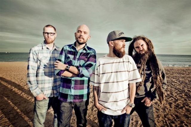 Looptroop Rockers revin cu doua single-uri: Another Love Song / Beautiful Mistake (video)