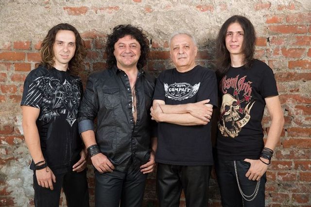 Compact a lansat videoclipul Am Curaj. Premiera live, pe 16 octombrie la Hard Rock Cafe (video)