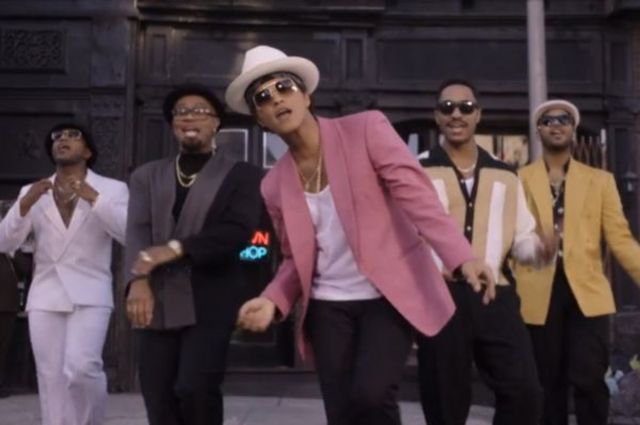 "Uptown Funk"- a sasea saptamana pe primul loc in Billboard Hot 100