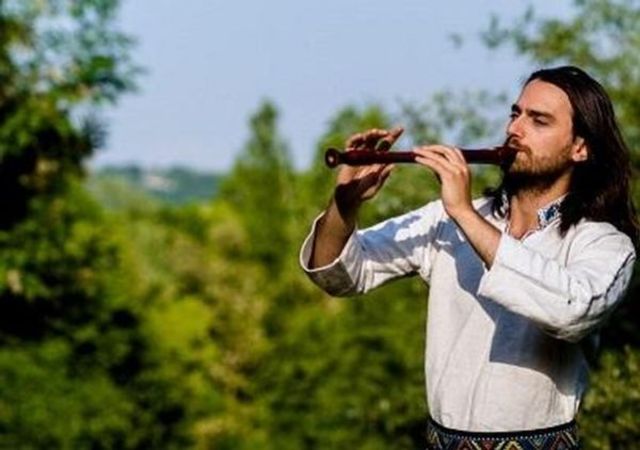 Mihai Toma si Hot Casandra, prezenti pe cea mai recenta compilatie Buddha Bar