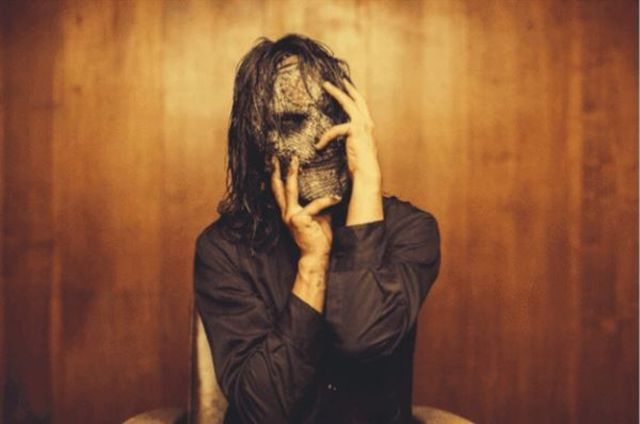 Basistul trupei Slipknot a fost dus de urgenta la spital seara trecuta