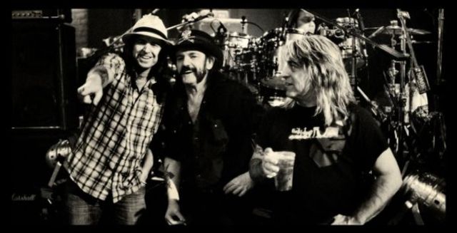Cum suna "Sympathy for the devil" in varianta Motorhead (audio)