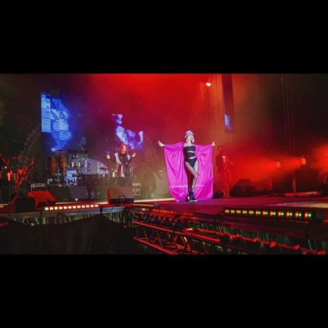 Alexandra Stan cucereste si Romania cu un nou single, alaturi de Dorian