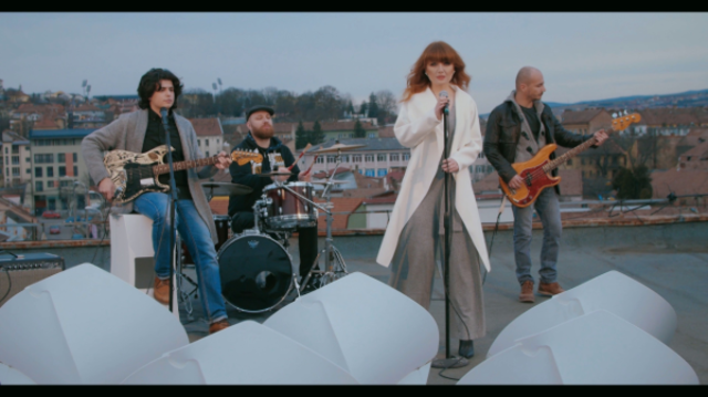 Alexandra Ungureanu a revenit cu un nou single (video)