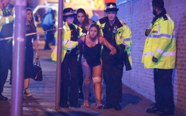 Explozie soldata cu 19 morti si peste 50 de raniti la concertul Ariana Grande de la Manchester Arena