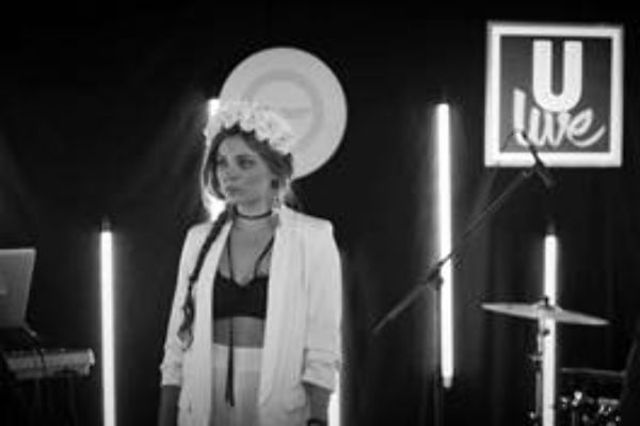 #ULiveSession: Ligia lanseaza versiunea live a piesei “Inchide usa”