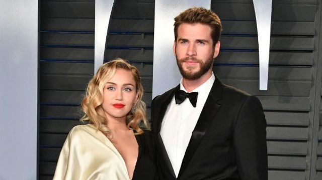 Miley Cyrus s-a casatorit cu actorul Liam Hemsworth