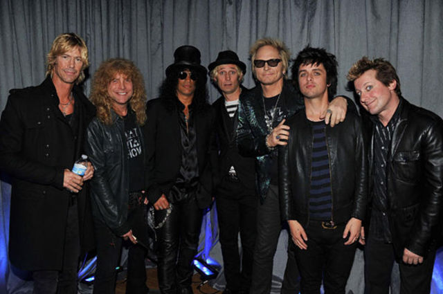 Green Day si Guns N' Roses au trupa de coveruri