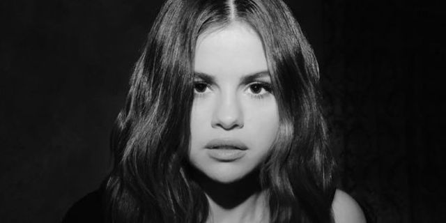  
Selena Gomez lanseaza videoclipul si single-ul "Lose You To Love Me" 