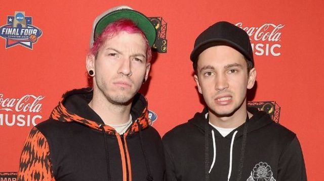 Albumul "Blurryface" al Twenty One Pilots este cel mai bine vandut album rock al ultimului deceniu