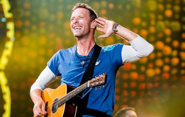 Vezi prima parte a albumului "Everyday Life" de la Coldplay, live in Iordan - Sunrise