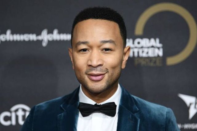 Vezi concertul lui John Legend, live de acasa