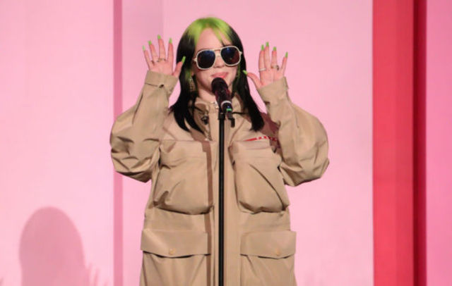 Billie Eilish anunta un nou show alaturi de tatal ei