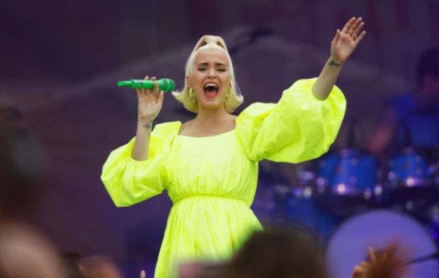 Katy Perry a anuntat primul single de pe noul album