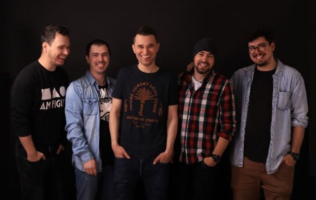 Alex & The Fat Penguins au lansat videoclipul pentru piesa "N-am comori"