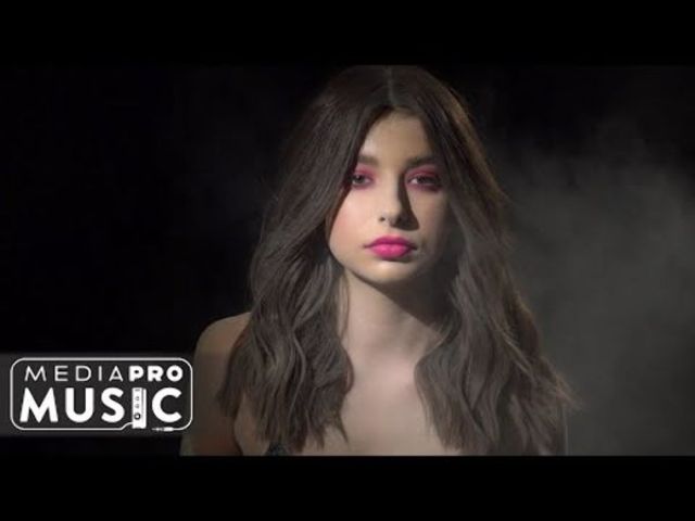 Adnana lanseaza piesa “Dor de mine”