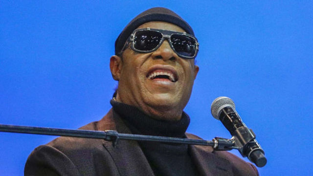 Stevie Wonder a lansat doua melodii noi