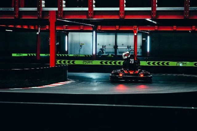 4 motive pentru care Vmax Karting este cea mai buna activitate in sezonul rece