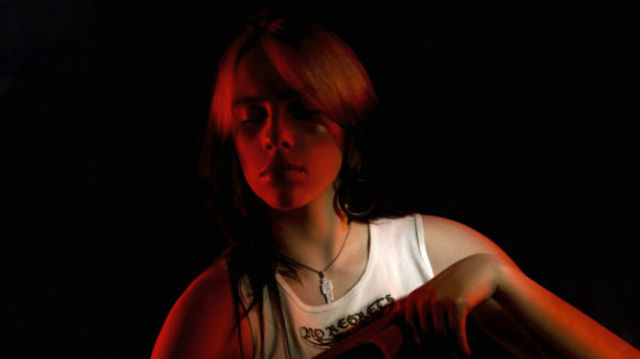 Billie Eilish lanseaza single-ul "Therefore I Am"