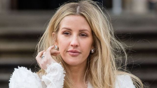 Ellie Goulding lanseaza un nou EP, "Songbook for Christmas"