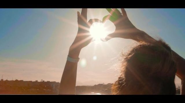 Las Olas lanseaza au lansat un nou single, "Diablo"