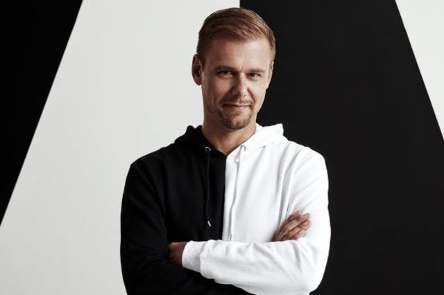  Armin Van Buuren a lansat piesa ”One More Time" in colaborare cu Maia Wright
