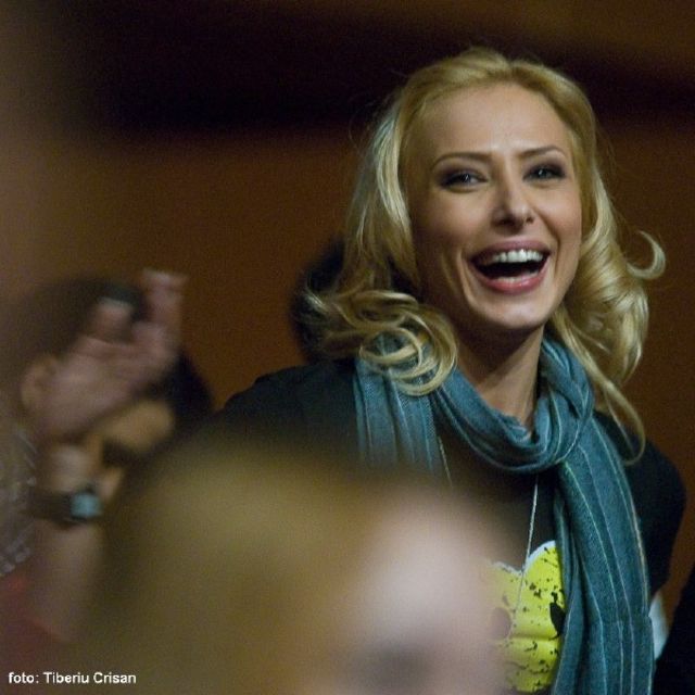Iulia Vantur - in public