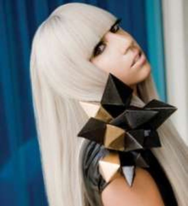 Lady GaGa, jignita de intrebarile indiscrete ale presei
