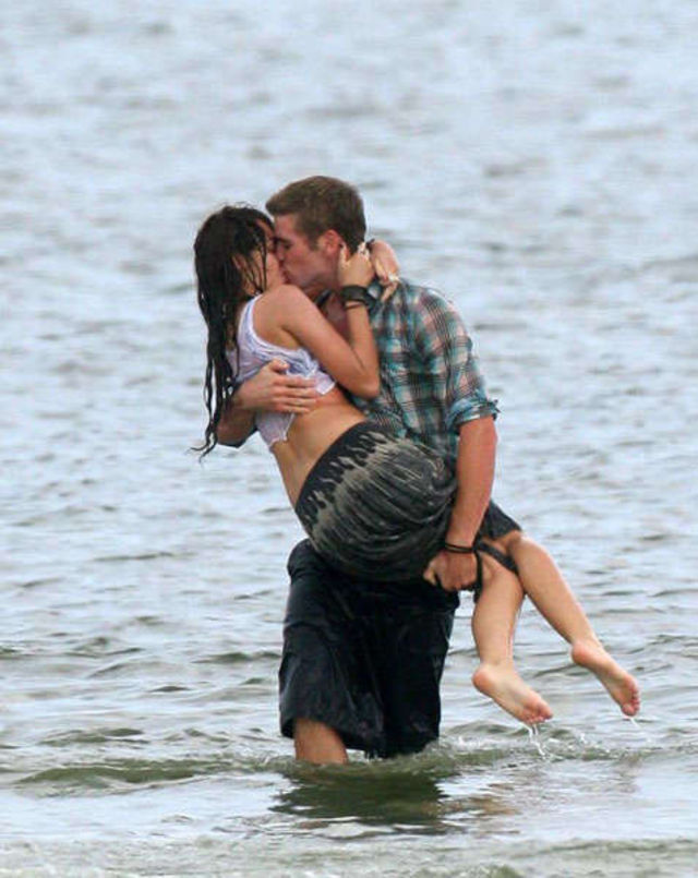 Filmari The Last Song, Miley Cyrus si Liam Hemsworth 