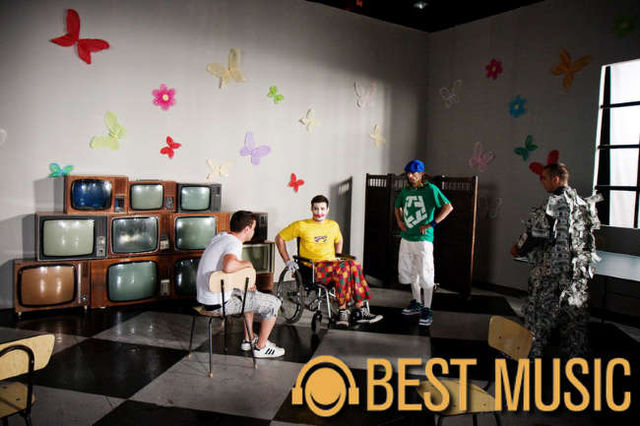 Poze Simplu - Filmare clip Like a puppet