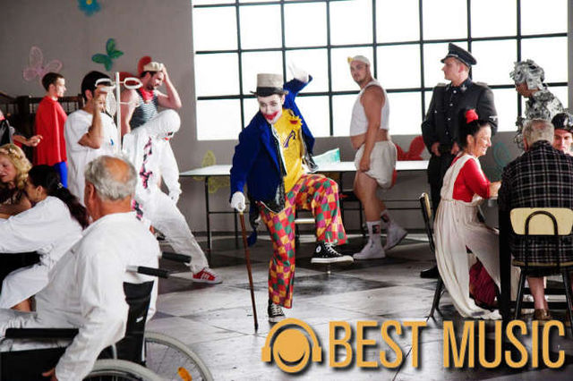Poze Simplu - Filmare clip Like a puppet