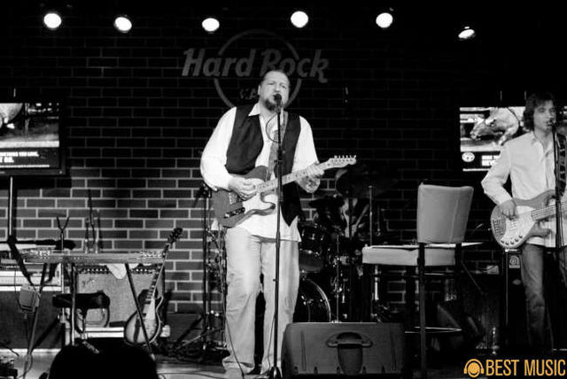 Album foto Concert AG Weinberger la Hard Rock Cafe