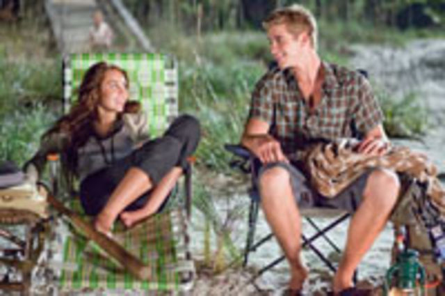 Miley Cyrus - The Last Song trailer (video)