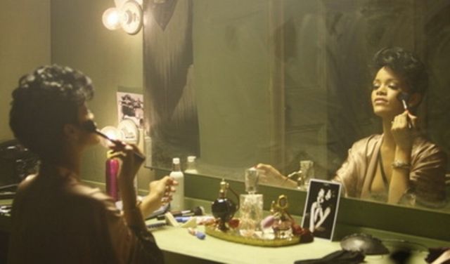 T.I feat Rihanna, filmari clip `Live Your Life`